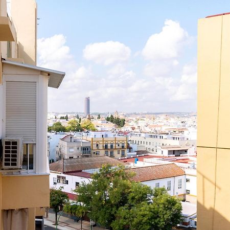 Apartamento Familiar Maria Auxiliadora Σεβίλλη Εξωτερικό φωτογραφία