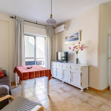 Apartamento Familiar Maria Auxiliadora Σεβίλλη Εξωτερικό φωτογραφία