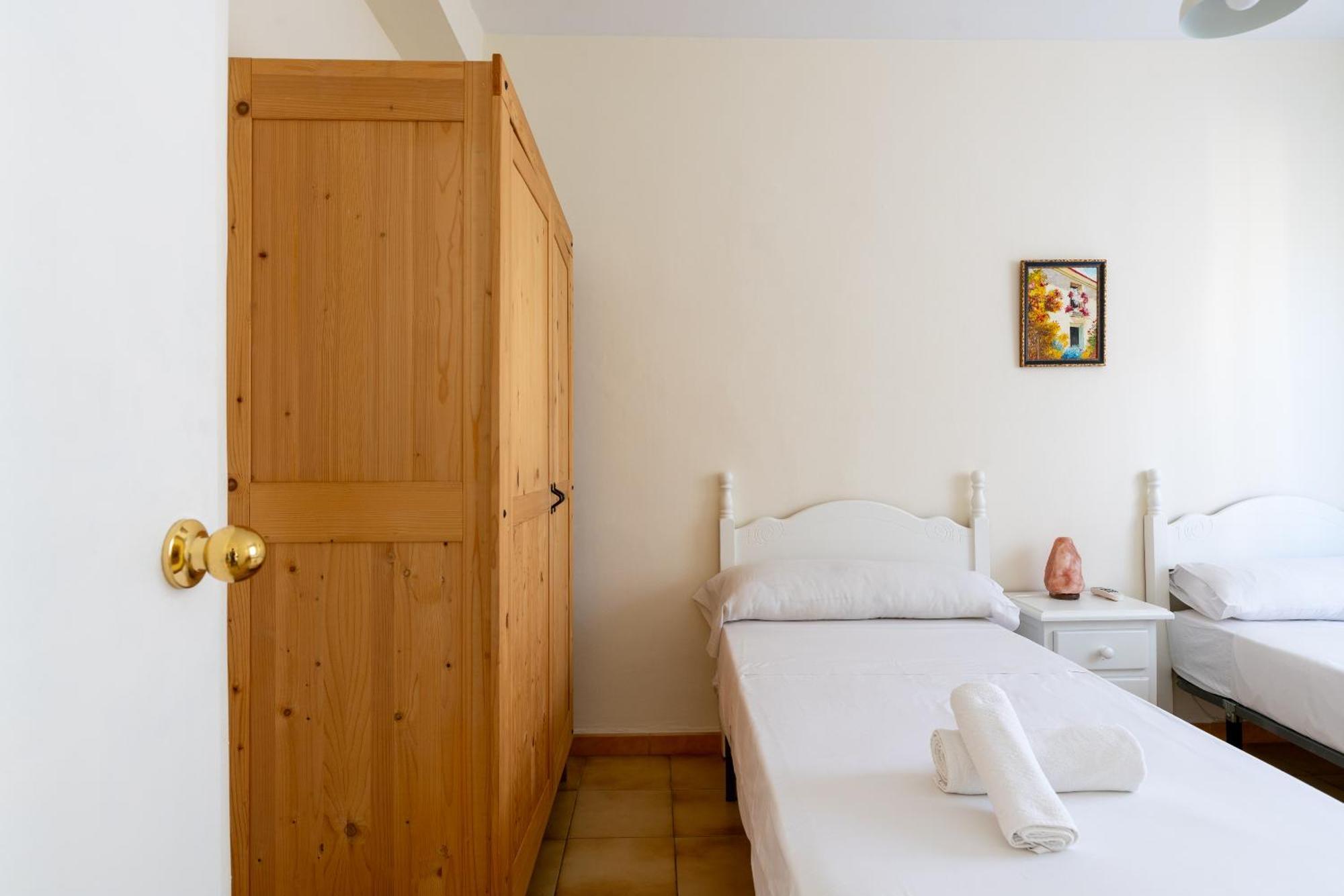 Apartamento Familiar Maria Auxiliadora Σεβίλλη Εξωτερικό φωτογραφία