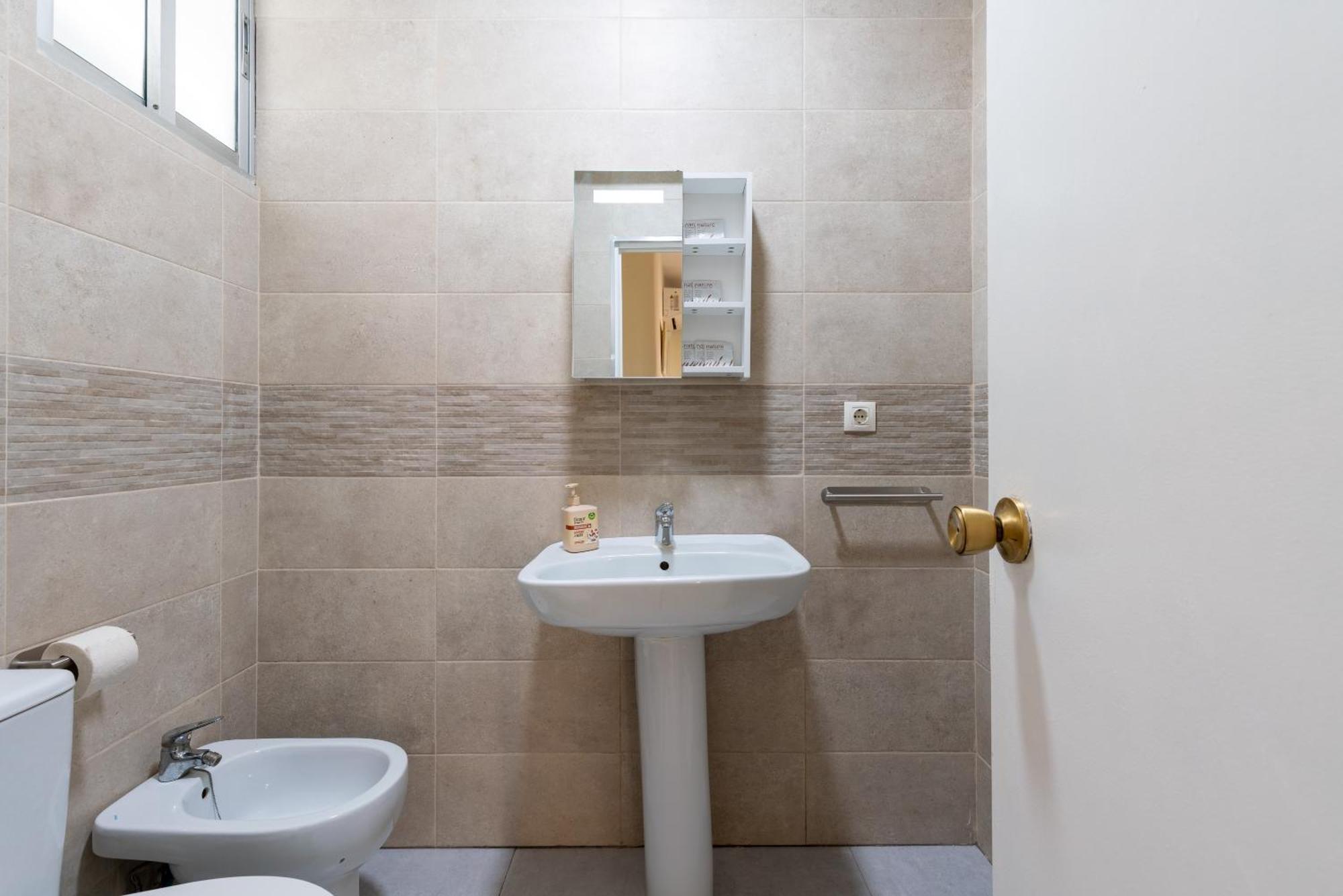 Apartamento Familiar Maria Auxiliadora Σεβίλλη Εξωτερικό φωτογραφία