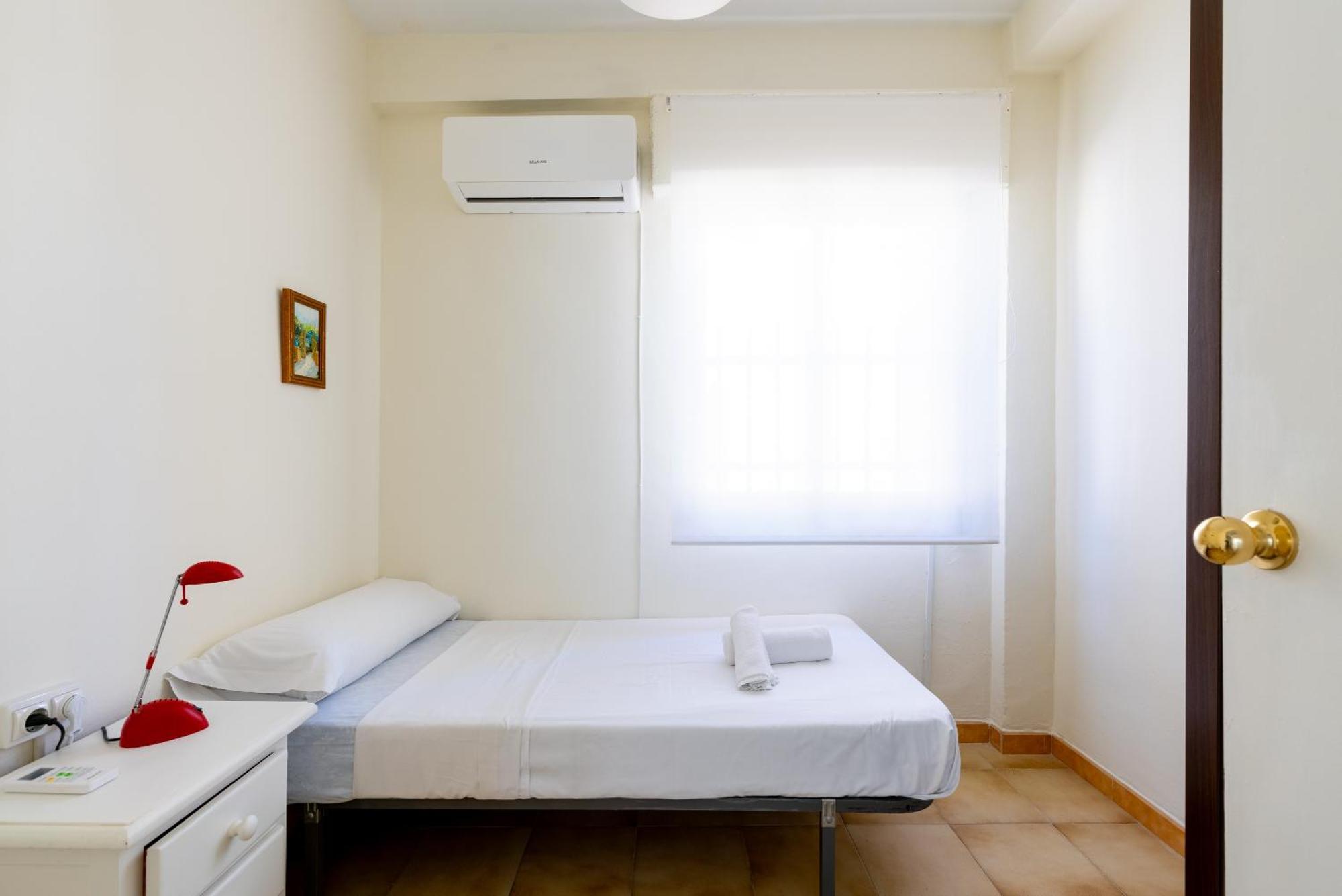 Apartamento Familiar Maria Auxiliadora Σεβίλλη Εξωτερικό φωτογραφία