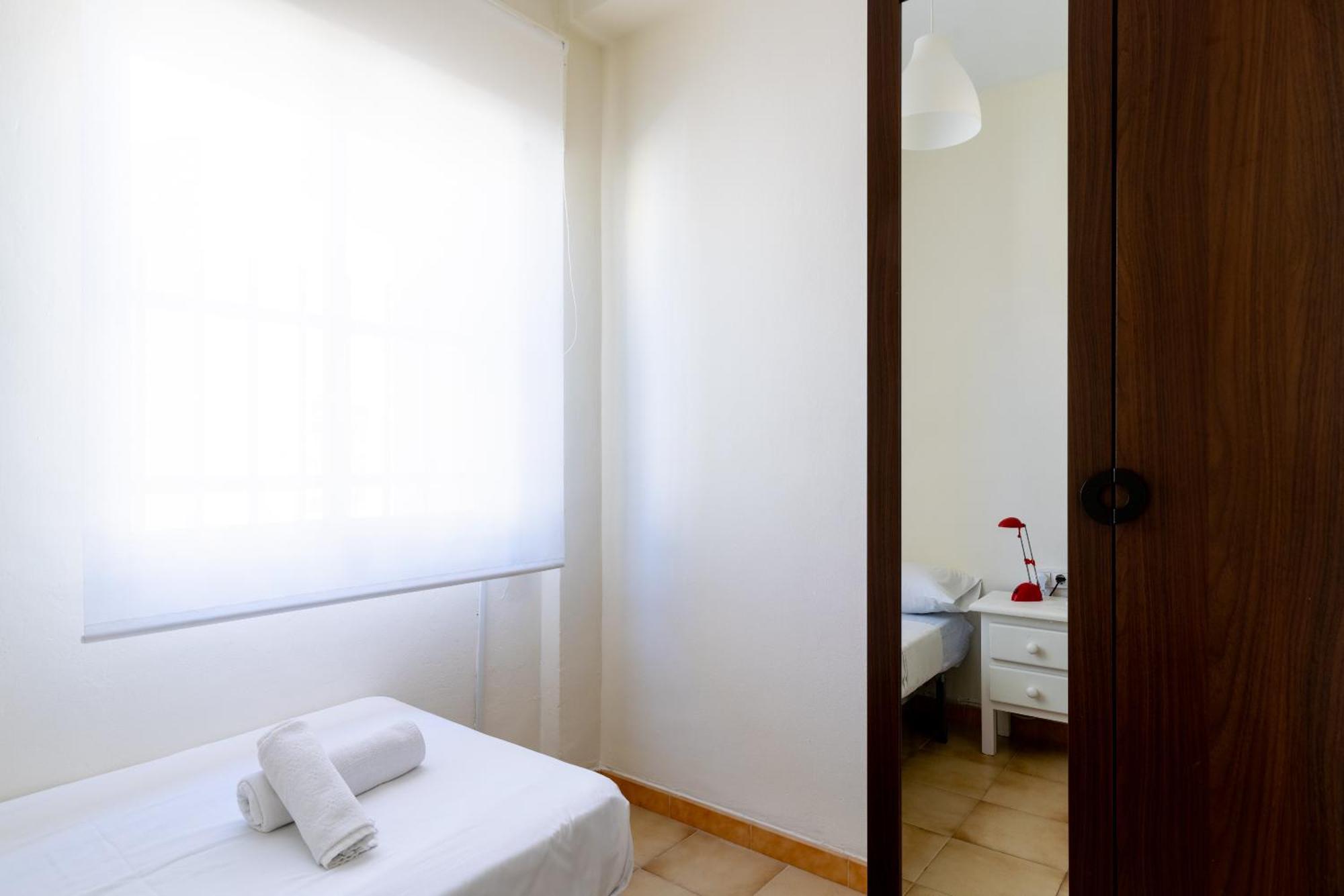 Apartamento Familiar Maria Auxiliadora Σεβίλλη Εξωτερικό φωτογραφία