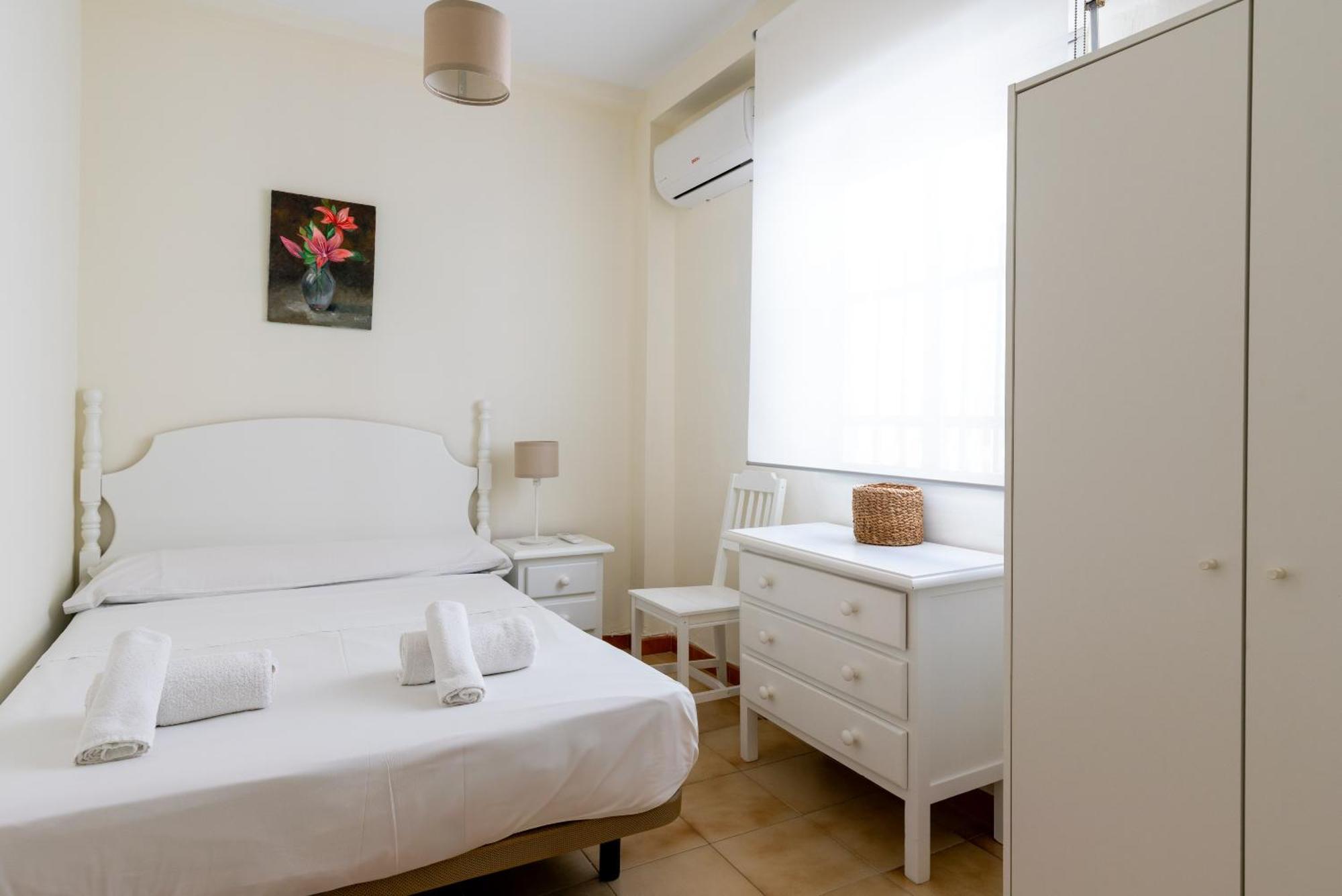 Apartamento Familiar Maria Auxiliadora Σεβίλλη Εξωτερικό φωτογραφία