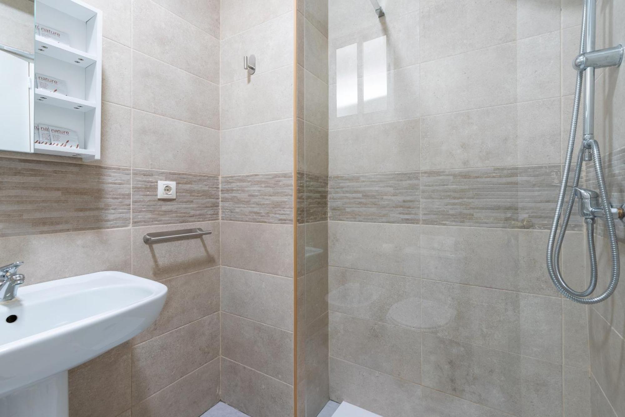 Apartamento Familiar Maria Auxiliadora Σεβίλλη Εξωτερικό φωτογραφία